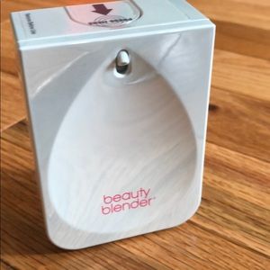 Beauty blender liquid whip foundation.